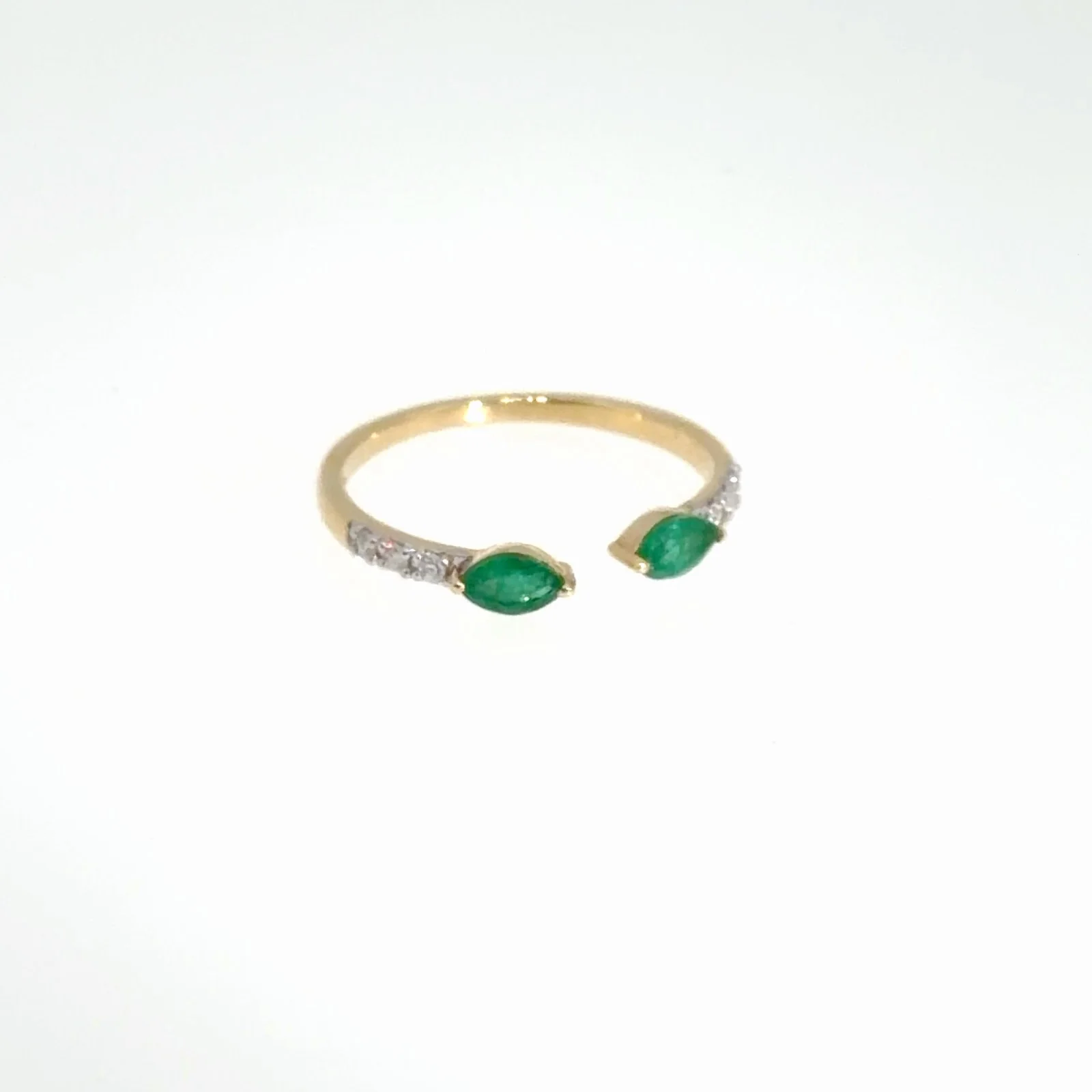 Anillo De Esmeralda & Diamante En Oro Amarillo De 14K