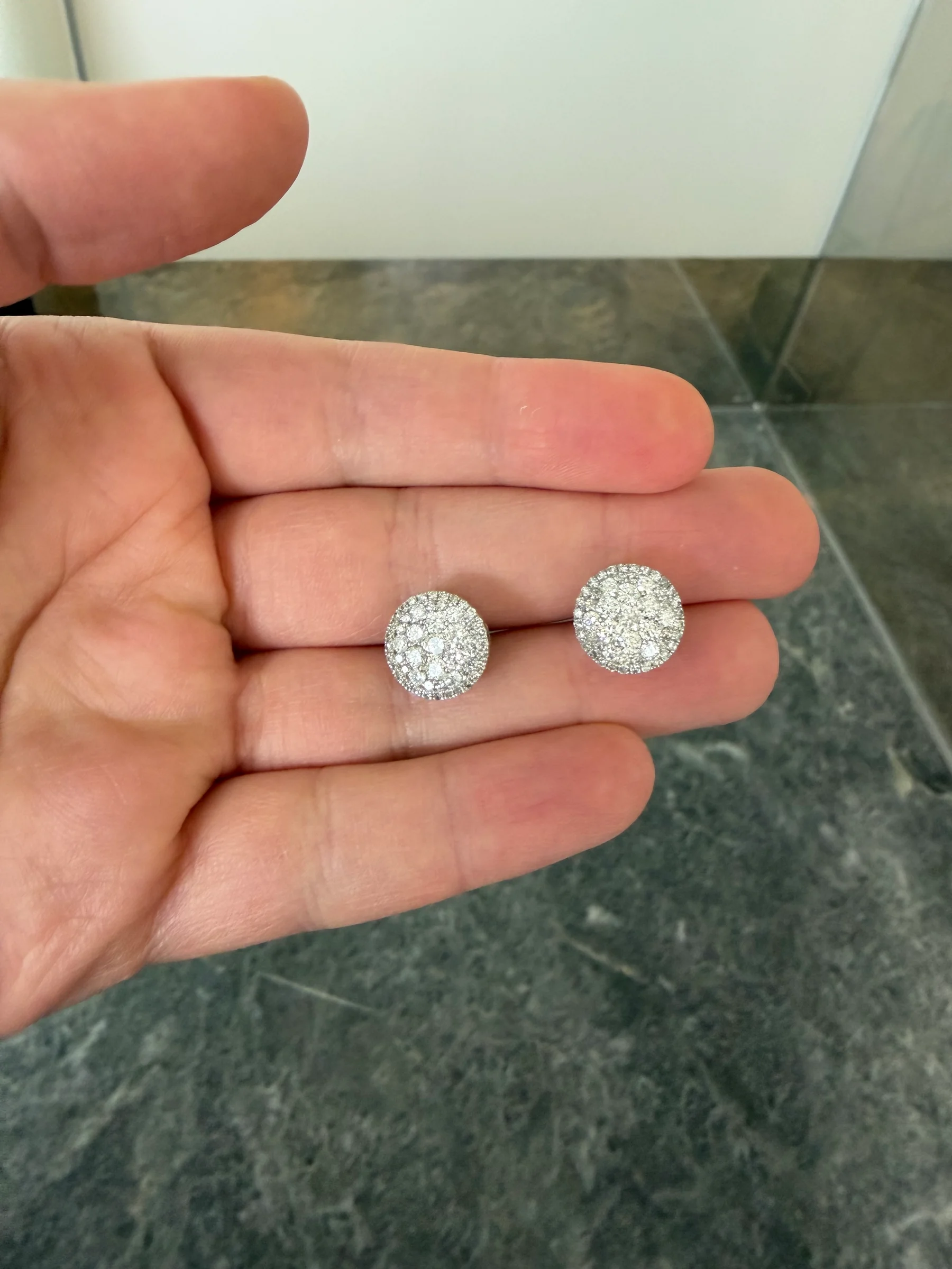 Aretes Studs De Diamante En Oro Blanco De 14K